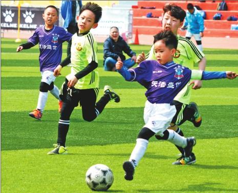 [国内足球]超级杯-于汉超扳平路易斯绝杀 申花3-2逆转海港夺冠