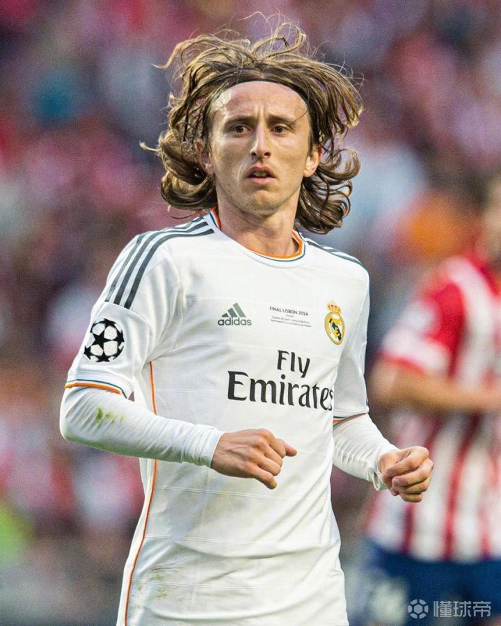 勒布朗-詹姆斯年终大战惨遭批评 净负值全场垫底 美媒呼吁退役