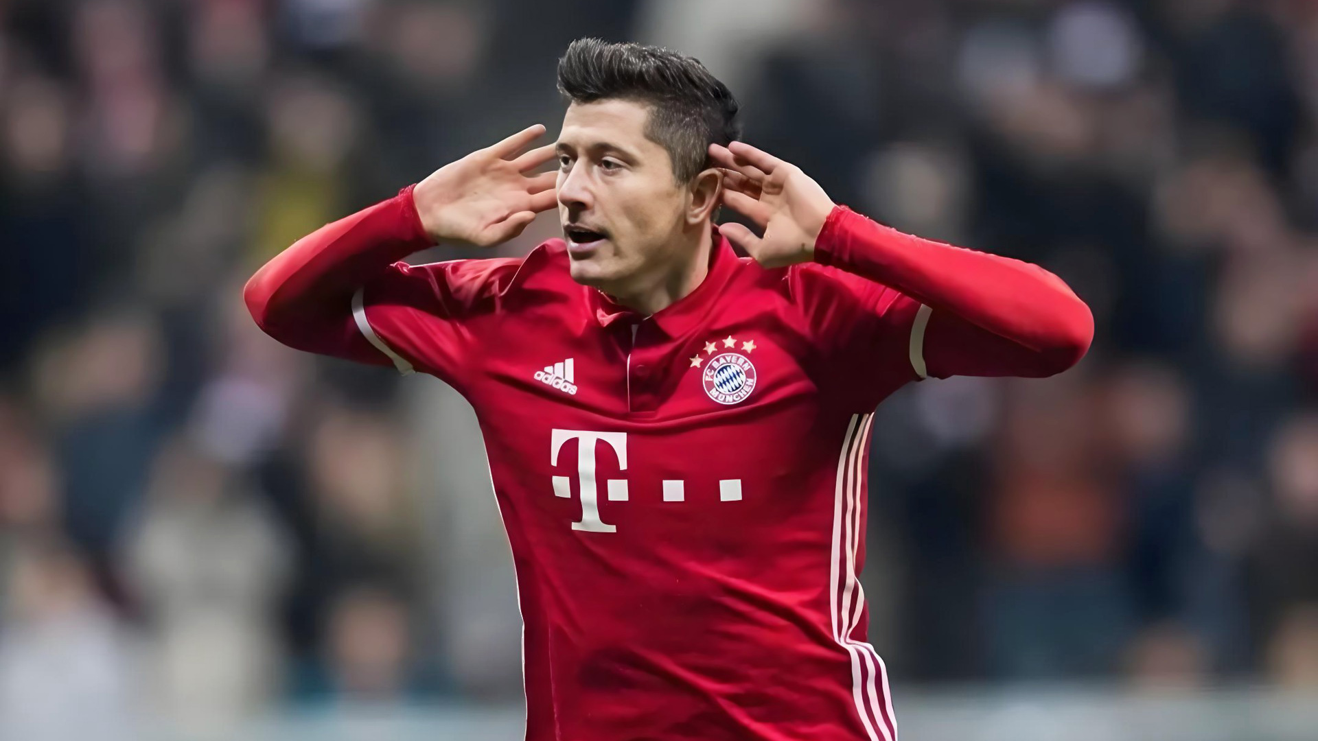 一个回3个T！2人被直接驱逐出场，判罚引热议