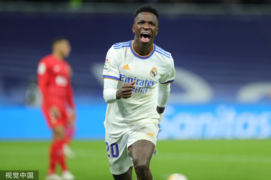 郭艾伦时刻重演 山东国手单场25分拯救邱彪